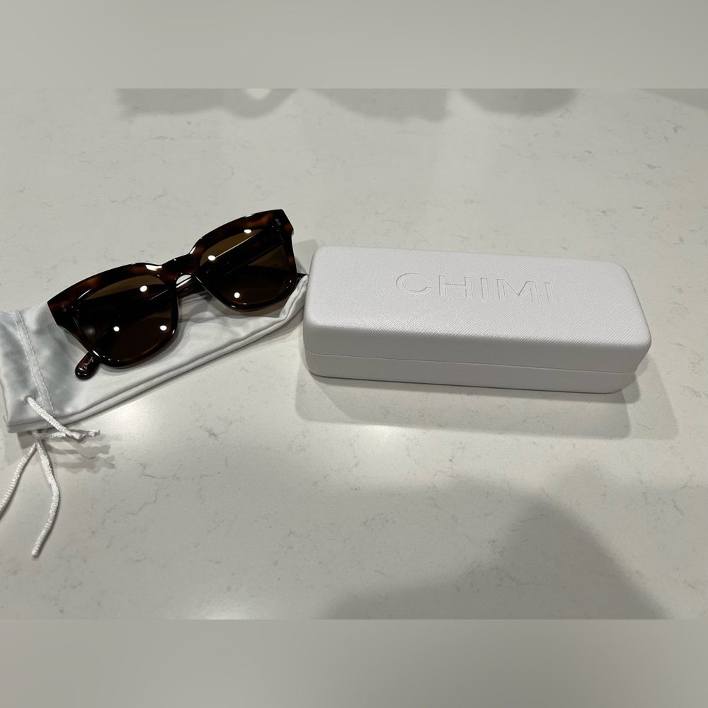New Chimi Tortoise Sunglasses - Picture 10 of 12